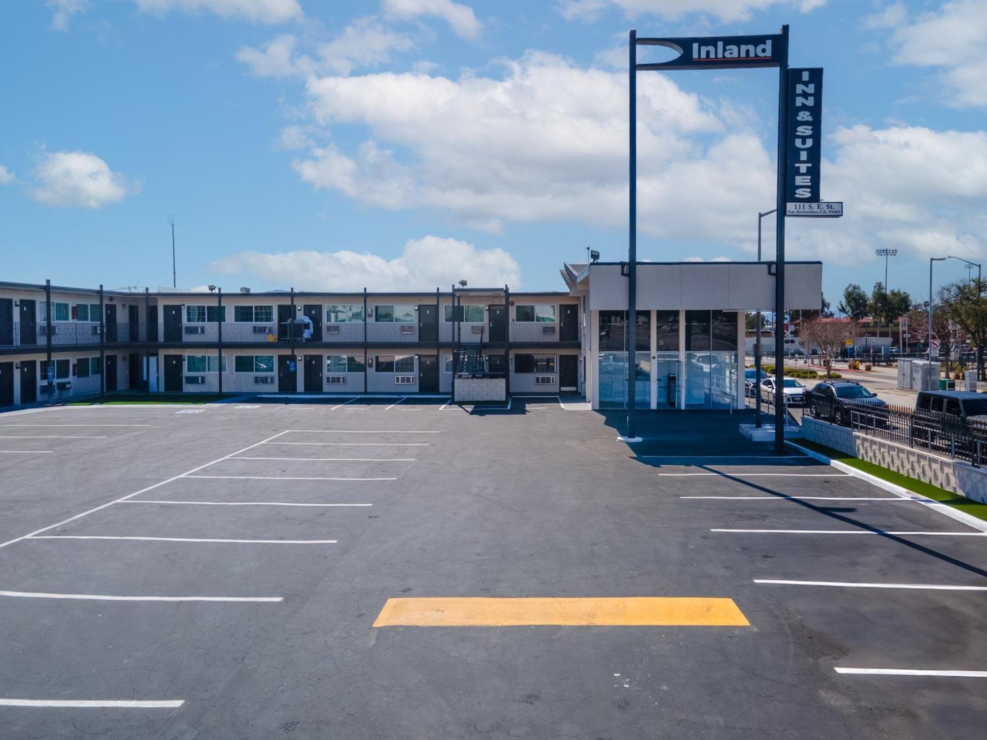 سان برناردينو Inland Inn & Suites المظهر الخارجي الصورة